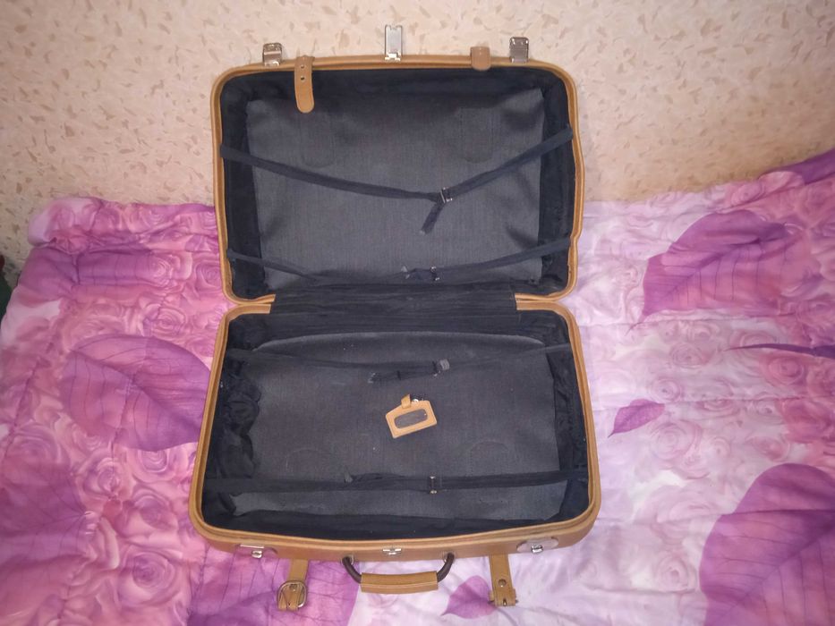 Чемодан СССР  портфель СССР