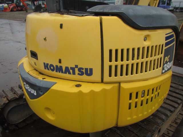 Экскаватор гуеничный Komatsu PC38UU-5