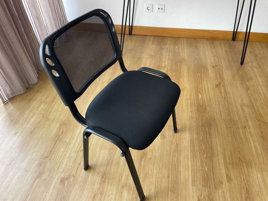 Transforme o Seu Espaço de Trabalho! Secretária + Cadeira à Venda