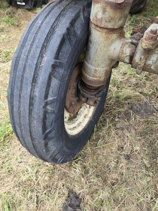 Koła przednie do Ursusa C4011, C355  cena za 2 szt.- koła na powietrzu