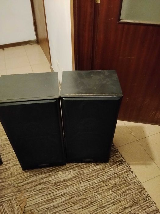 Vendo par colunas Pioneer