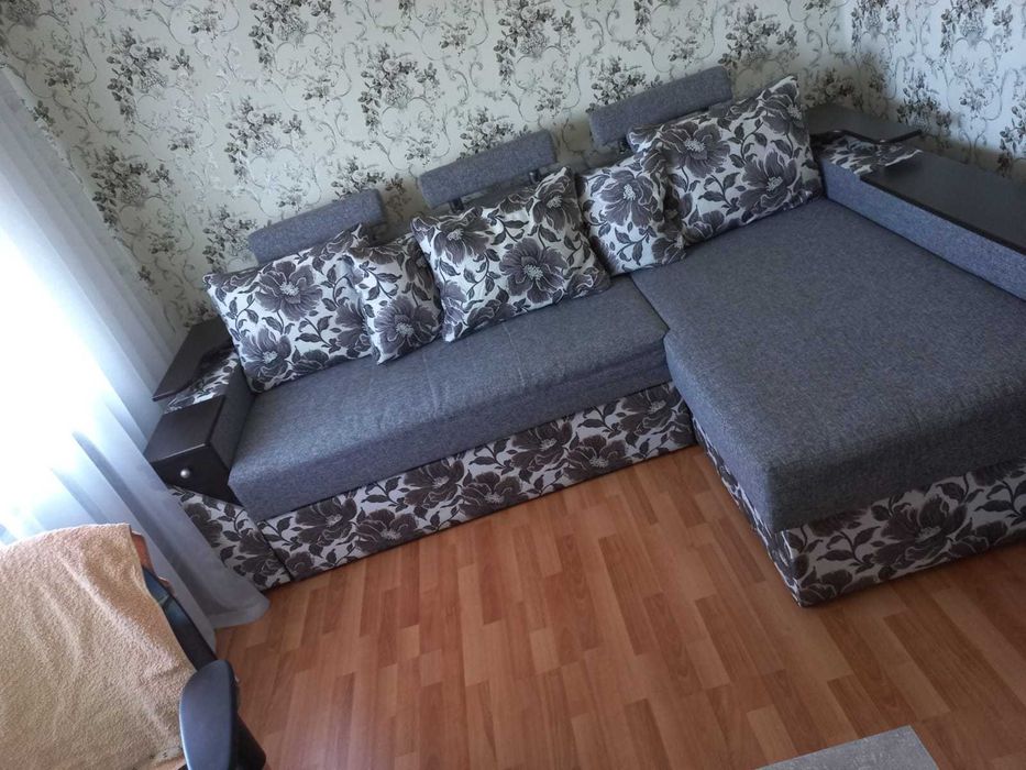 Продам кутовий диван