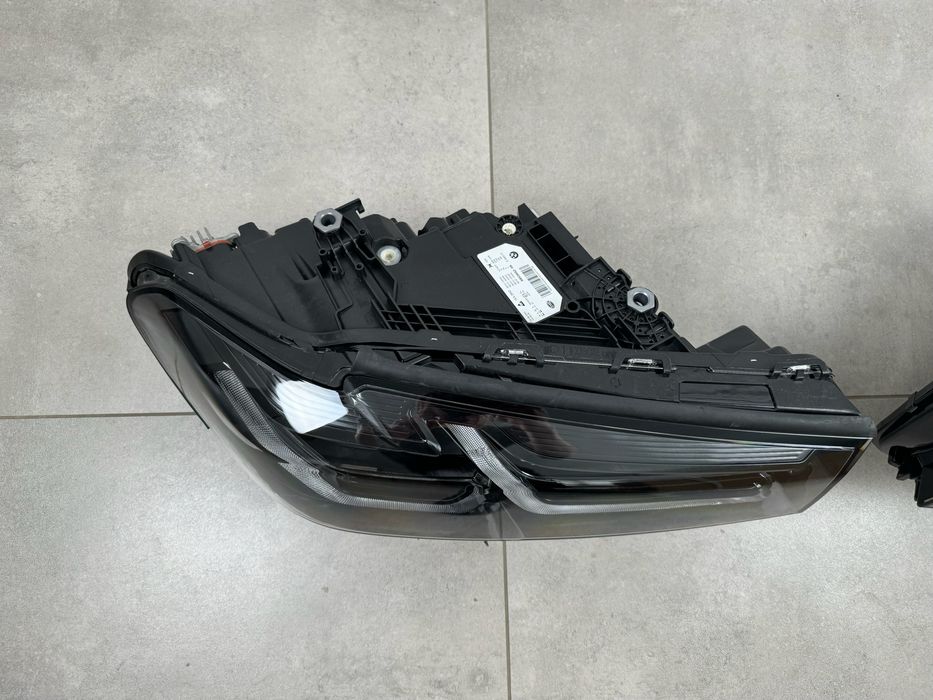 Фары левая правая Shadow Line Adaptive LED LCI BMW G30 G31 2020-2023