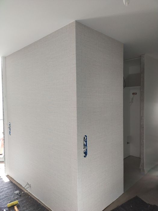 Montaż tapet i fototapet, precyzyjnie, w przystępnych cenach