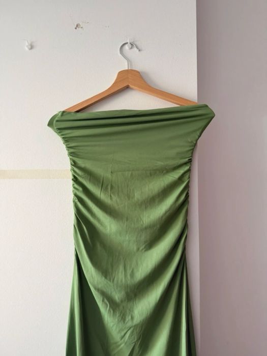 Vestido verde comprido I Pull & Bear (Novo)