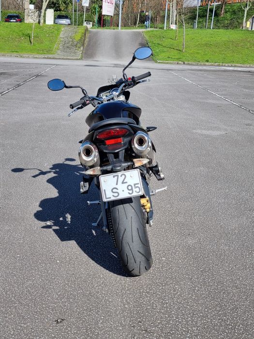 Triumph Street Tripple 675