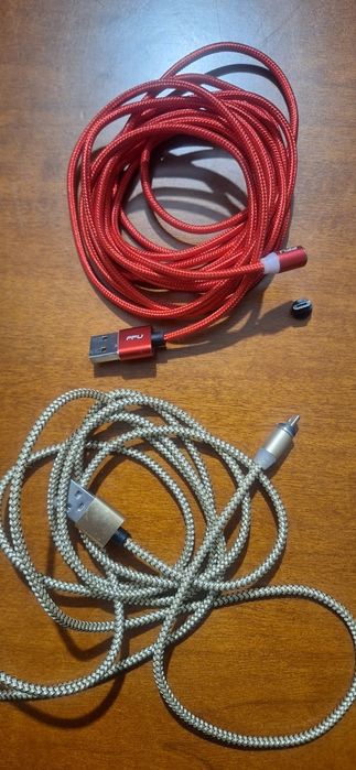Lote de cabos e carregadores (USB, micro-USB, áudio) - Vender Rápido