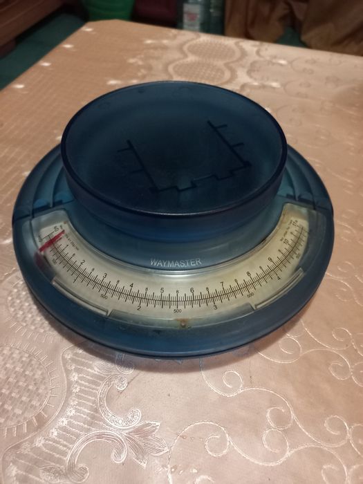 Продаю весы для кухни