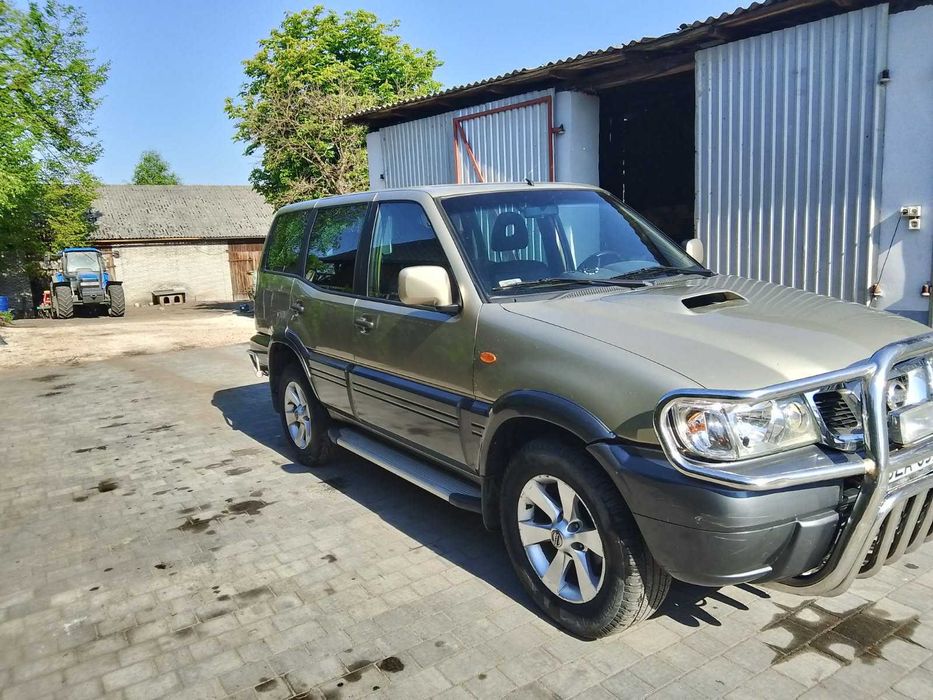 Nissan Terrano 2004 r. 3.0 Diesel 4x4  7 osobowy