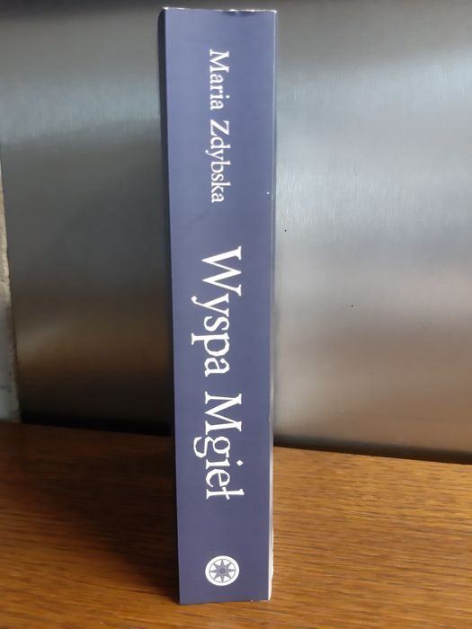 Maria Zdybska - Wyspa mgieł
