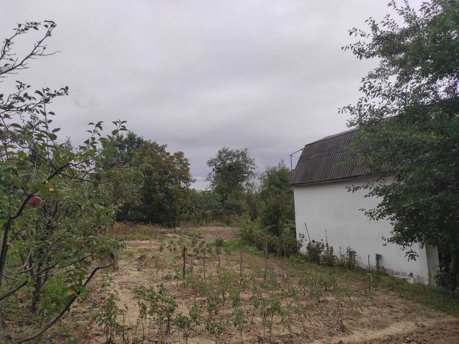 Дачний будинок в СДТ «Красне», біля Вінниці.