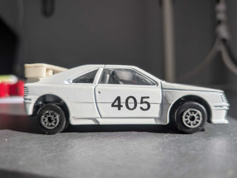 Maisto - Peugeot 405 Turbo 16