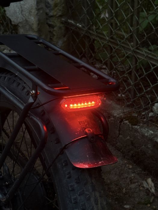 Motorower elektryczny na manetkę