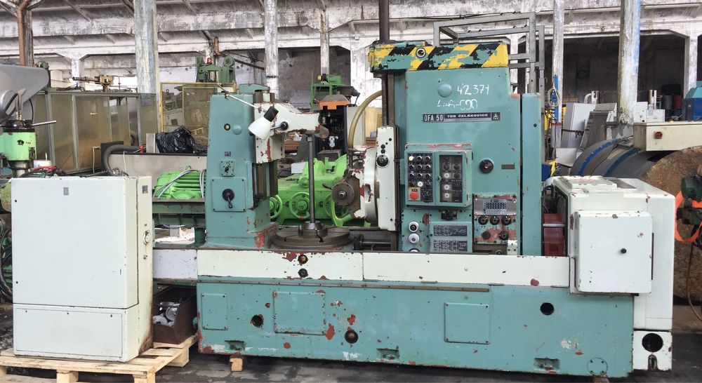 Frezarka obwiedniowa TOS OFA50 Celakovice