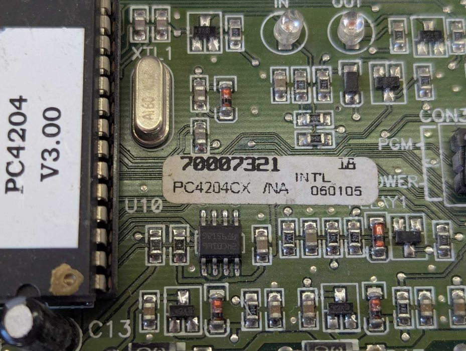 Модуль питания/релейного выхода/повторителя сигнализации DSC PC4204CX