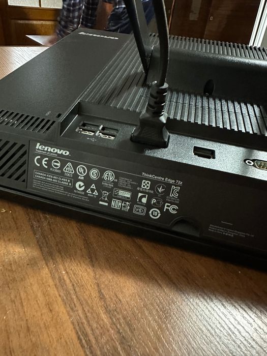Моноблок  Lenovo Think centre edge 72 z