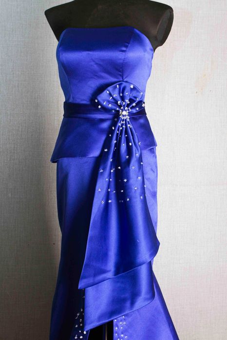 Вечірня сукня для випускного