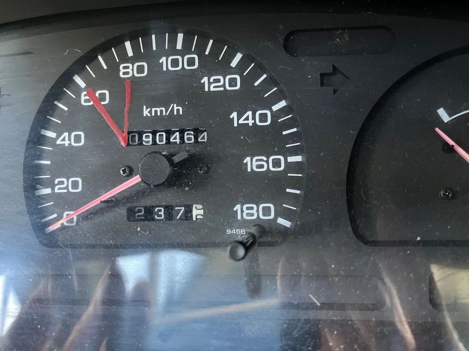 Nissan Pick-Up 2.5 D King Cab