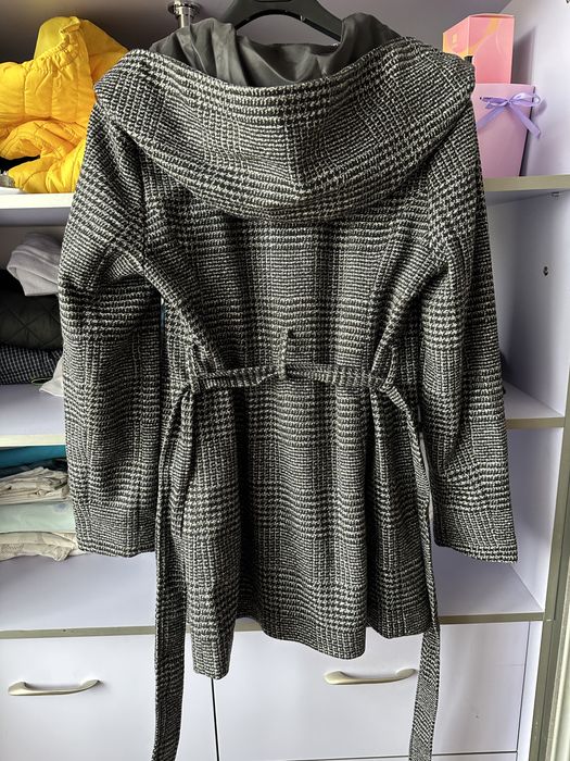 Пальто нове,купляли за кордоном,