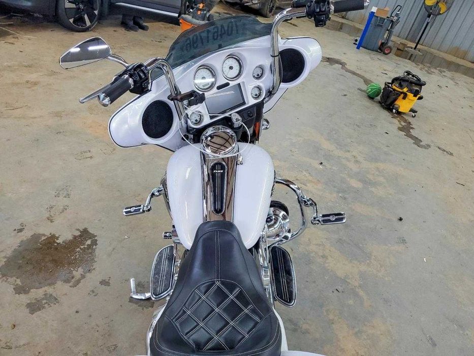 2008 Harley-Davidson FLHX