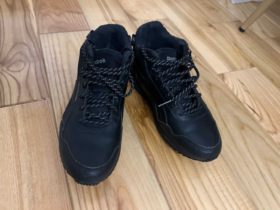 Демисезонные кроссовки reebok на флисе