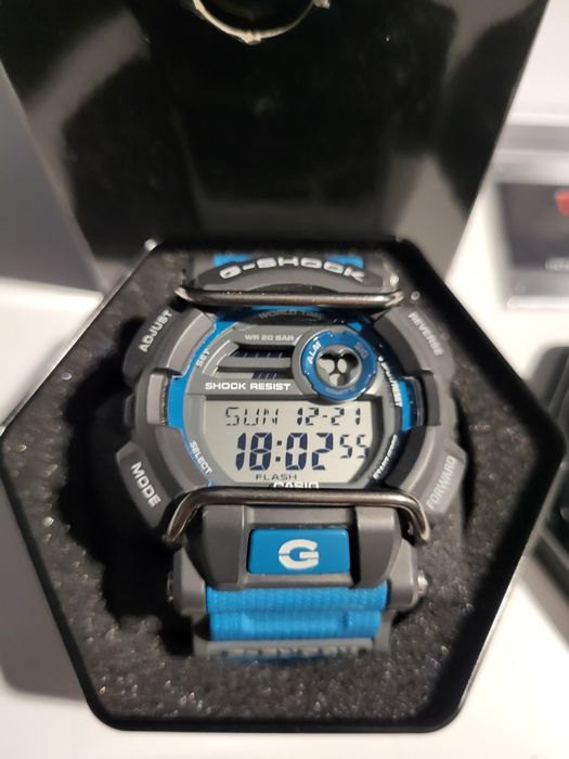 Casio g shock GD-400