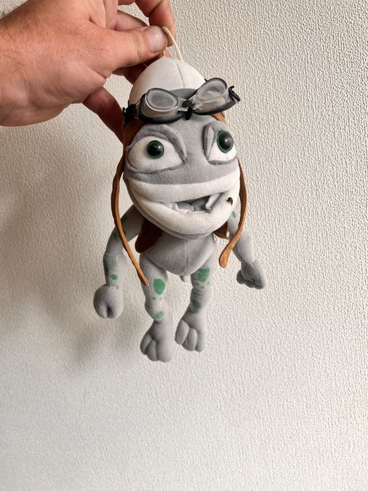 винтажная мягкая игрушка Crazy Frog (также известная как The Annoying Thing или «Стучащая лягушка» / «Смешная лягушка»)со звуком