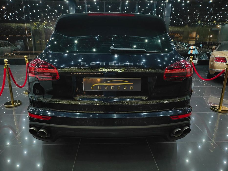 Porsche Cayenne S E-Hybrid Platinum Edition