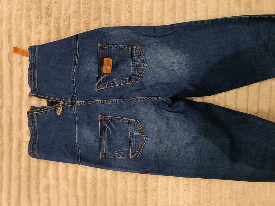 Джинси для вагітних