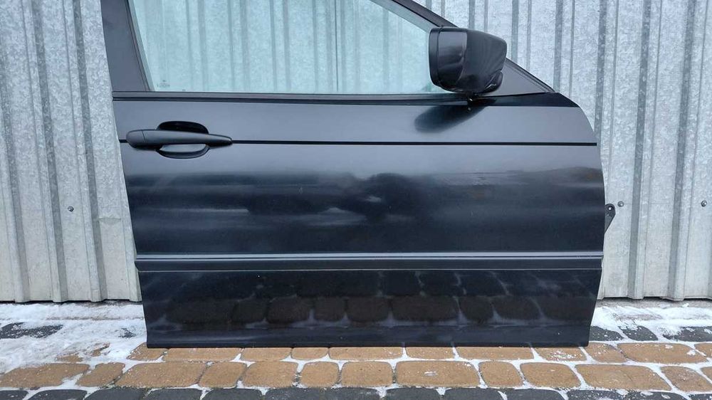 Kompletne Drzwi prawy przód bmw e46 COSMOSSCHWARZ METALLIC 303/9