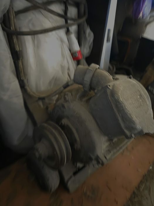 Silnik 3 fazowy 5 kw na wozku