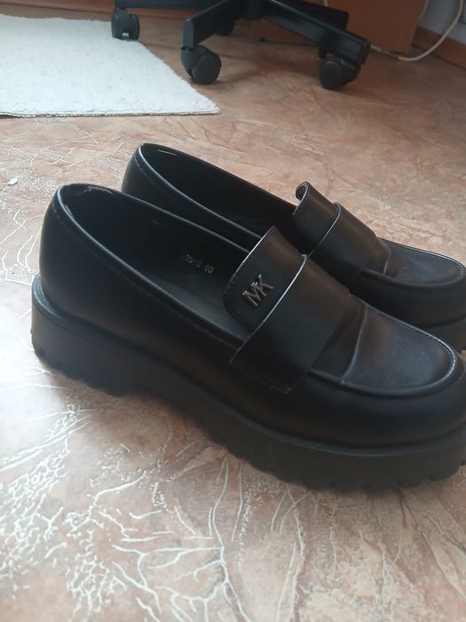 Жіночі лофери 40 розмір