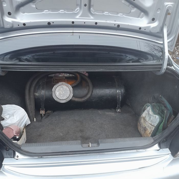 Лансер 9 1.6 бензин