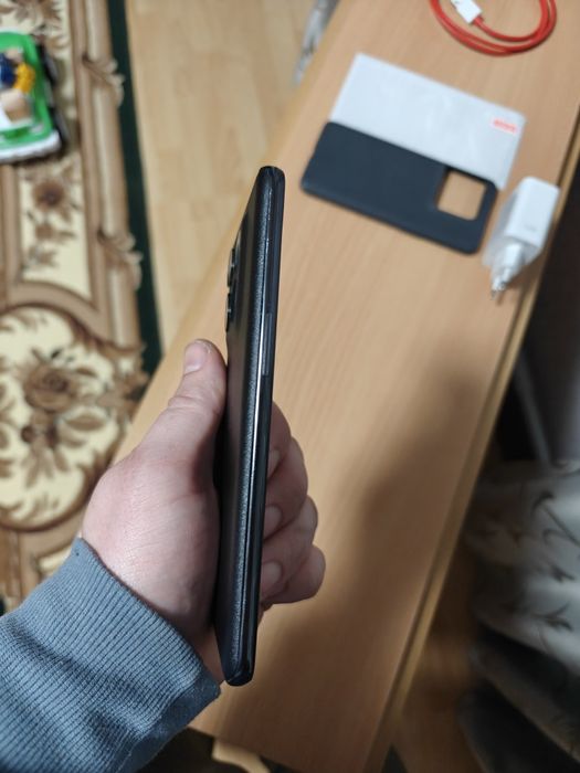 OnePlus 10T  8+8/128gb