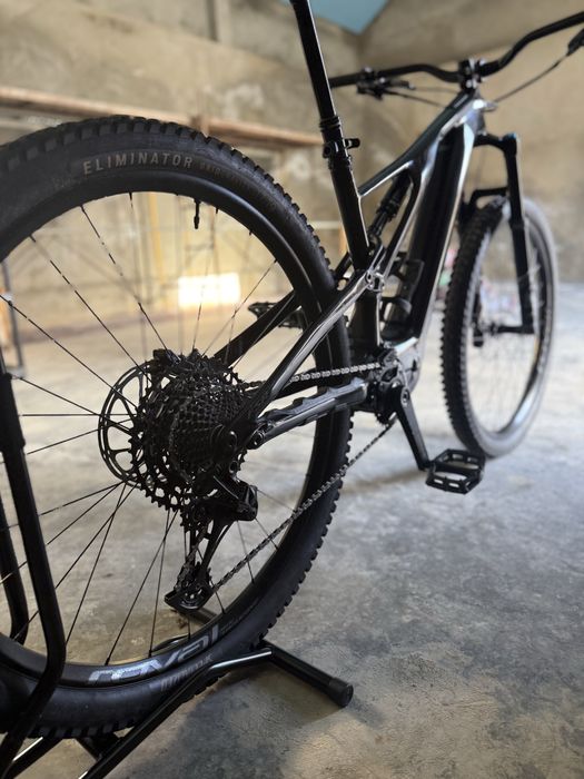 Specialized em carbono