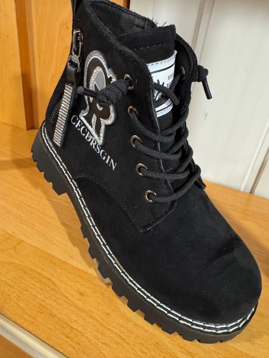 Продам дитяче взуття