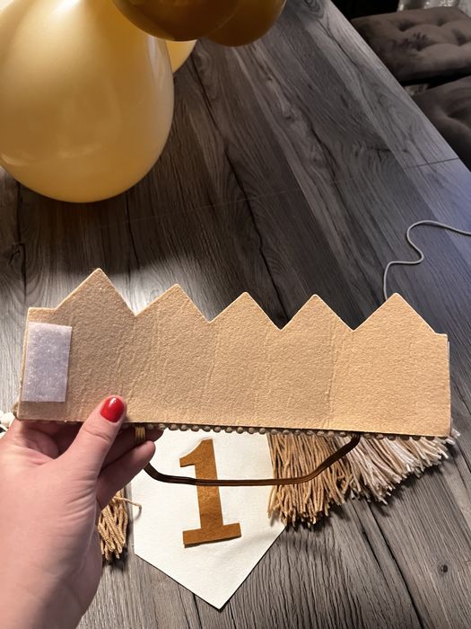 Розтяжка на стільчик + капелюшок для першого року