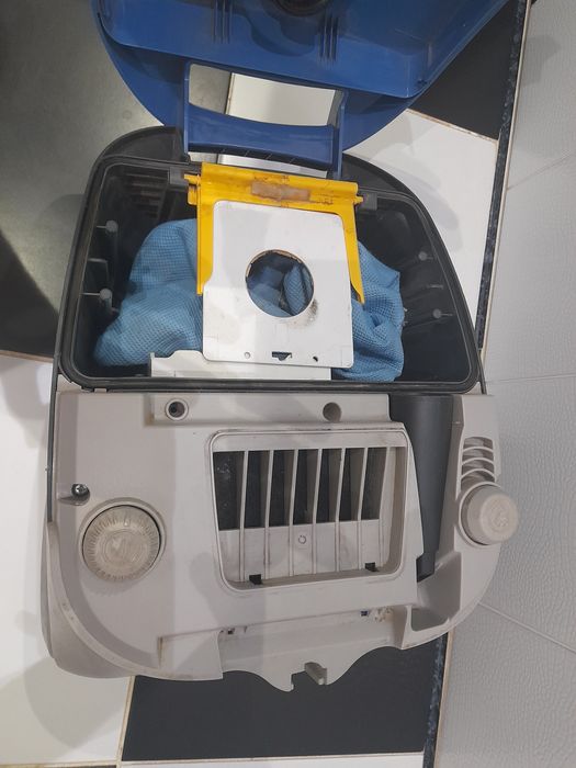 Пилосос SAMSUNG 1800W