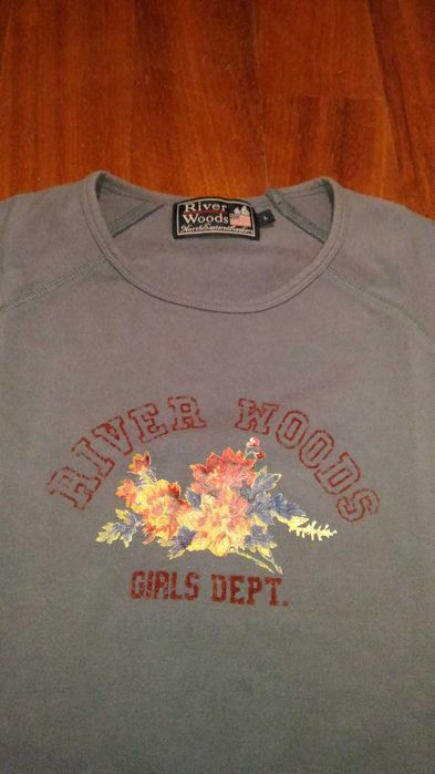 Camisola da marca River Woods. Nova.
