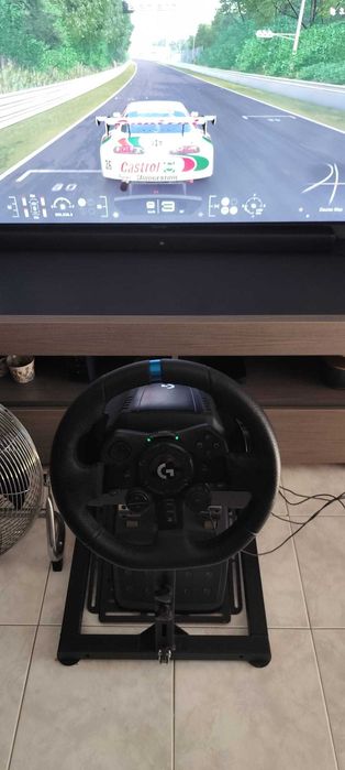 Logitech g923 + stand