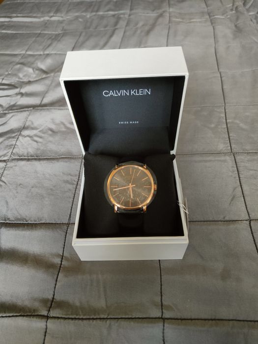 Calvin Klein Posh Czarno-złoty zegarek męski nowy K8Q316C3