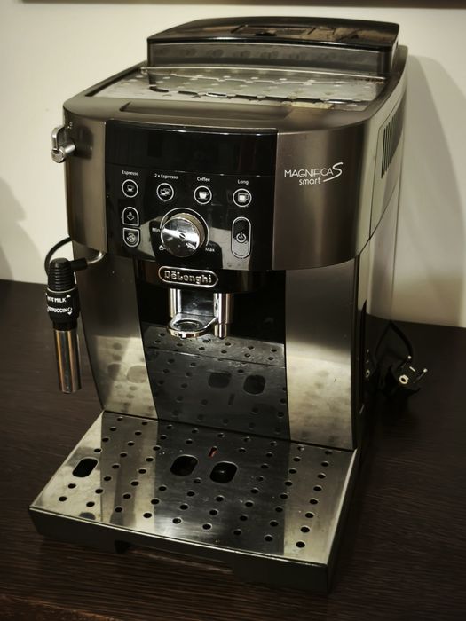 Máquina de Café Automática De’Longhi Magnifica S Smart