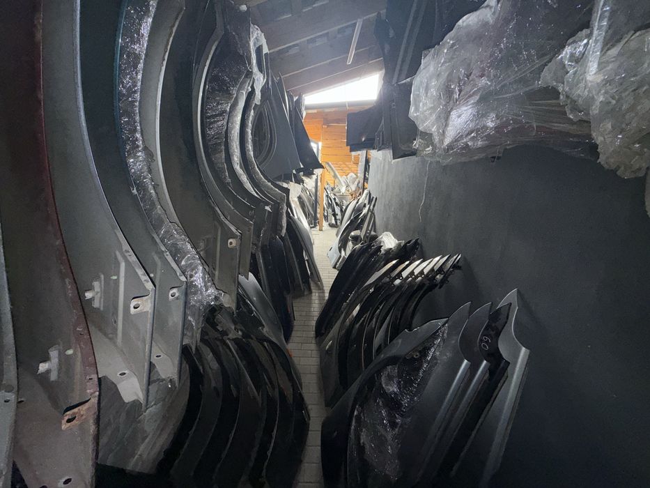 Крило BMW E46 E39 E53 E60 E61 E65 E66 Е70 E83 E87 E90 E91 F10