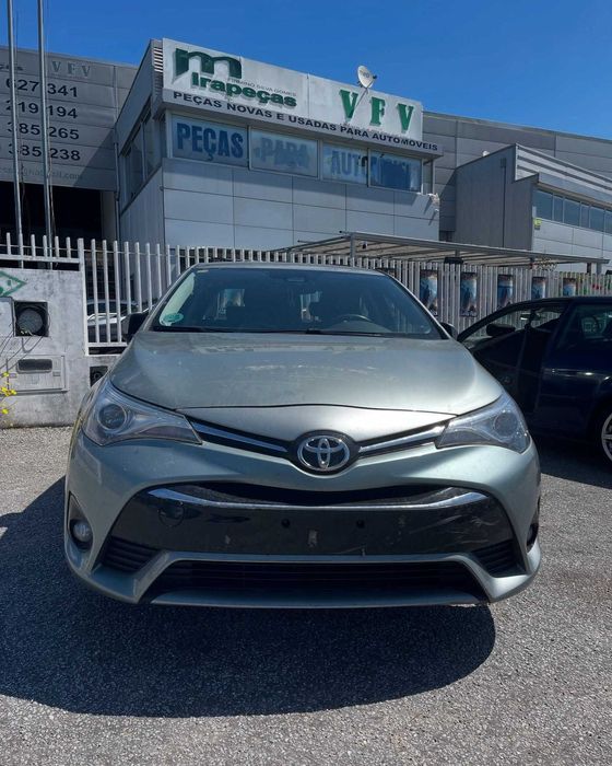 Toyota Avensis 2016 para peças!