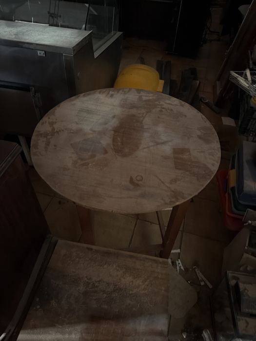 Mesa pé alto