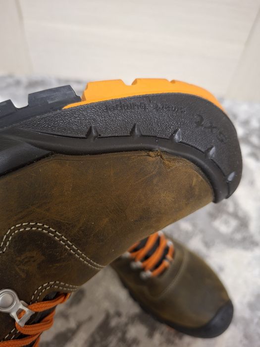 Нові черевики SIXTON Великий розмір