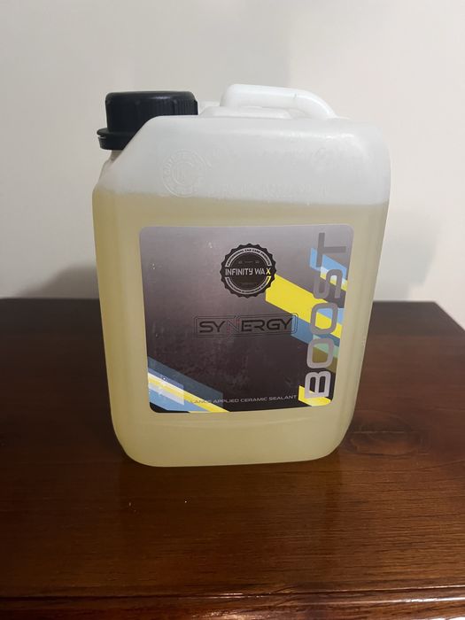 Infinity Wax Synergy Boost 2,5 L selador de cerâmica ultra concentrado