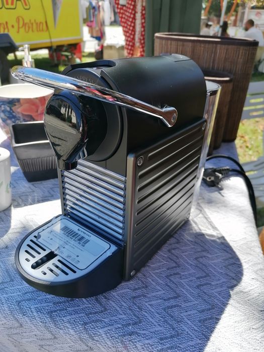 Máquina de Café Nespresso Pixie