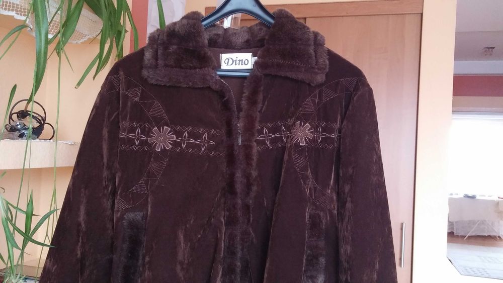 Czekoladowe , krótkie wdzianko z futerkiem - XL - bdb !!