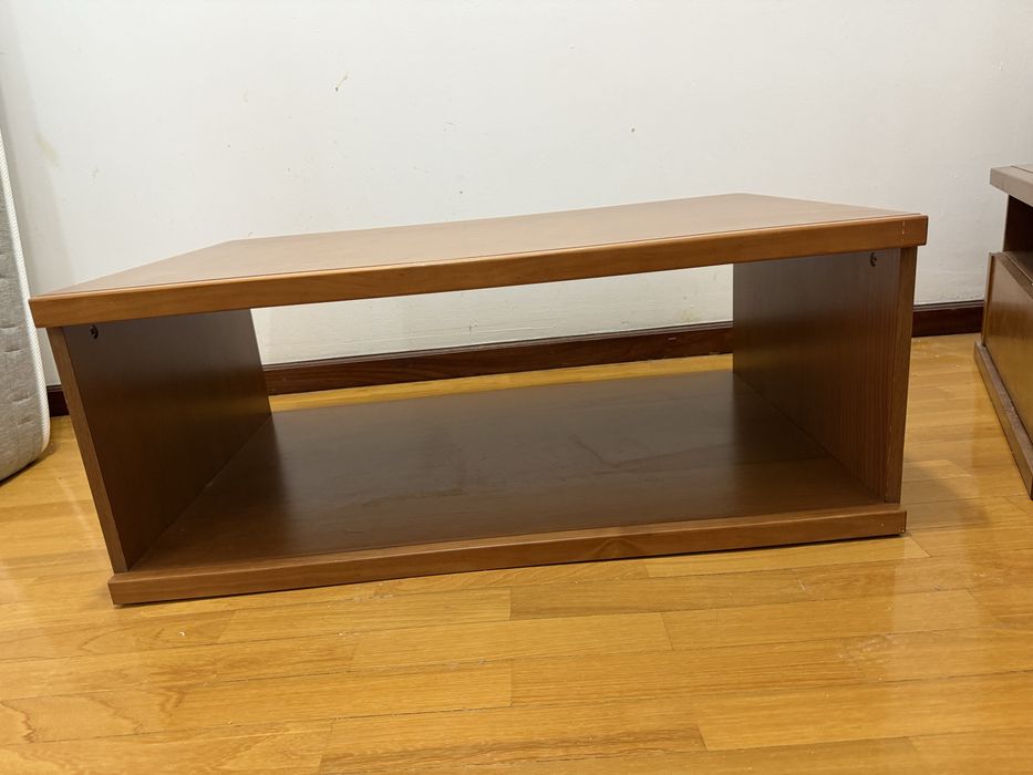 Mesa de centro robusta